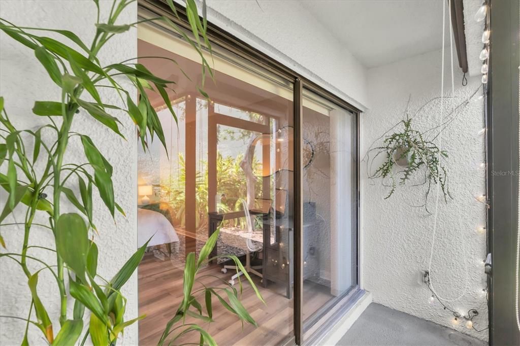 Active With Contract: $395,000 (2 beds, 2 baths, 1308 Square Feet)