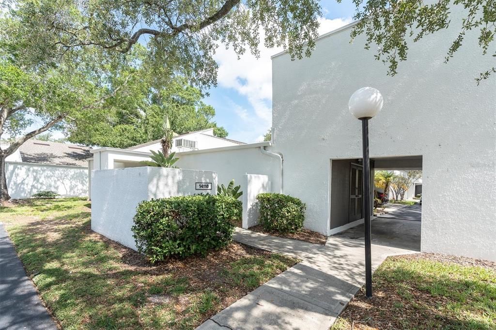Active With Contract: $395,000 (2 beds, 2 baths, 1308 Square Feet)