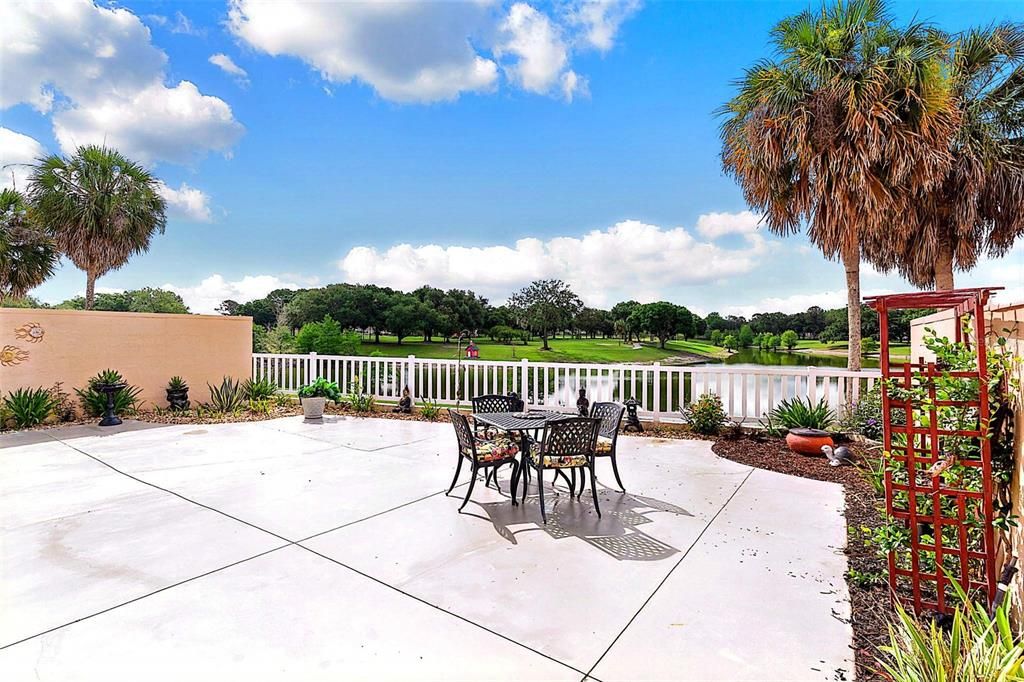 For Sale: $395,000 (2 beds, 2 baths, 1156 Square Feet)