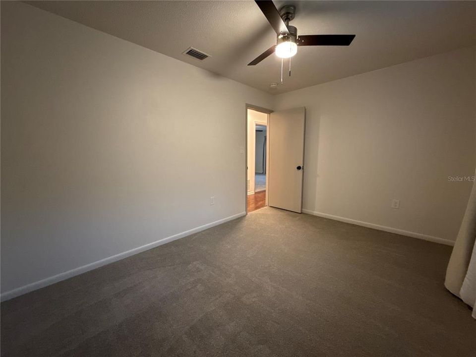 For Rent: $2,100 (3 beds, 2 baths, 1573 Square Feet)
