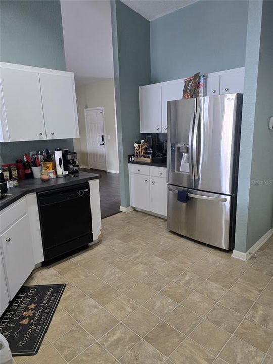 For Sale: $330,000 (3 beds, 2 baths, 1604 Square Feet)