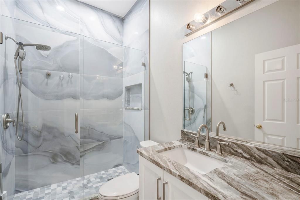 For Sale: $585,000 (4 beds, 2 baths, 1880 Square Feet)