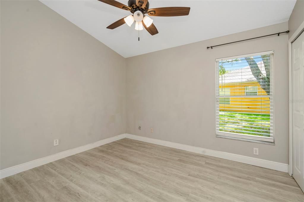 For Sale: $585,000 (4 beds, 2 baths, 1880 Square Feet)