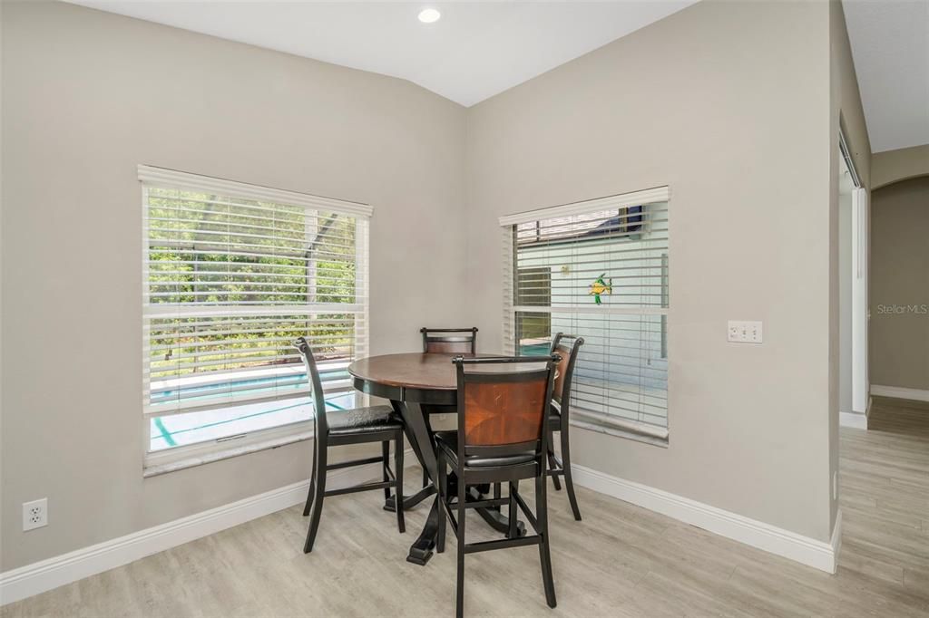 For Sale: $585,000 (4 beds, 2 baths, 1880 Square Feet)