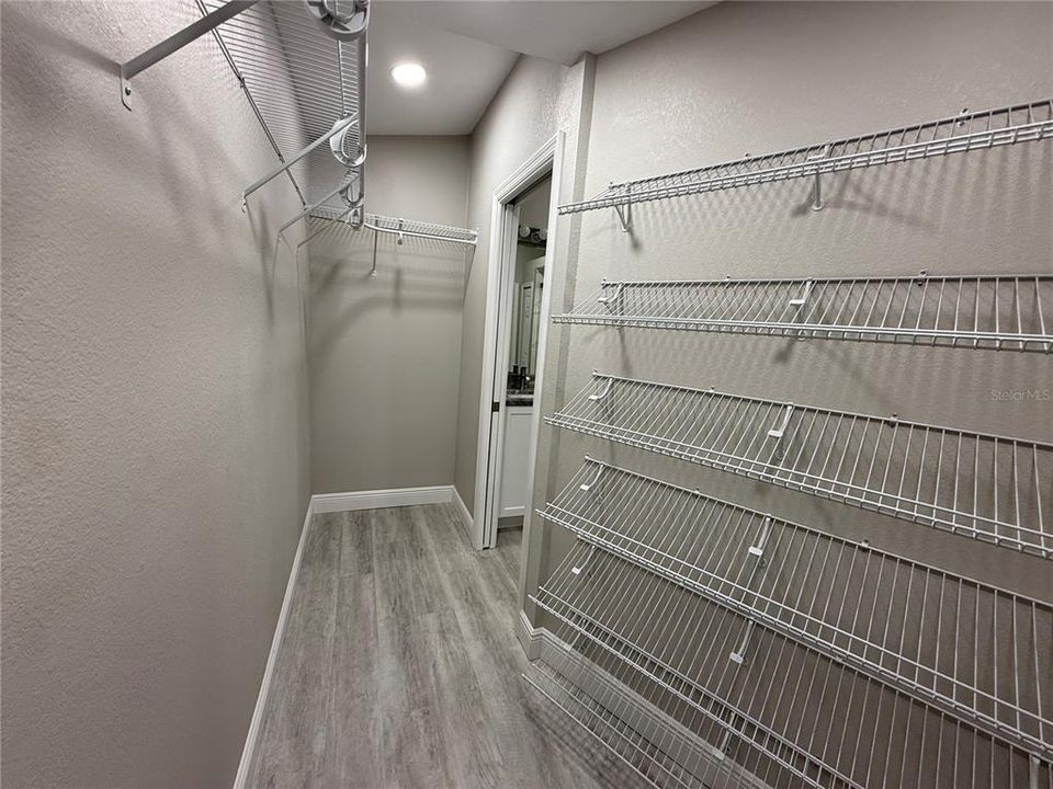 For Sale: $585,000 (4 beds, 2 baths, 1880 Square Feet)