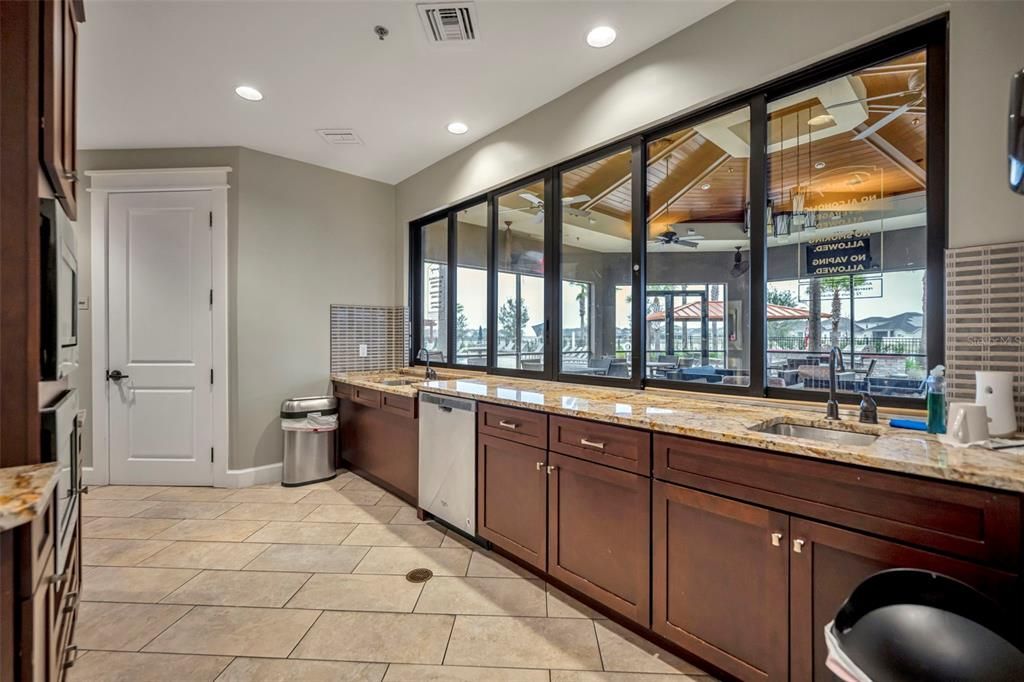 For Sale: $599,000 (4 beds, 3 baths, 2811 Square Feet)