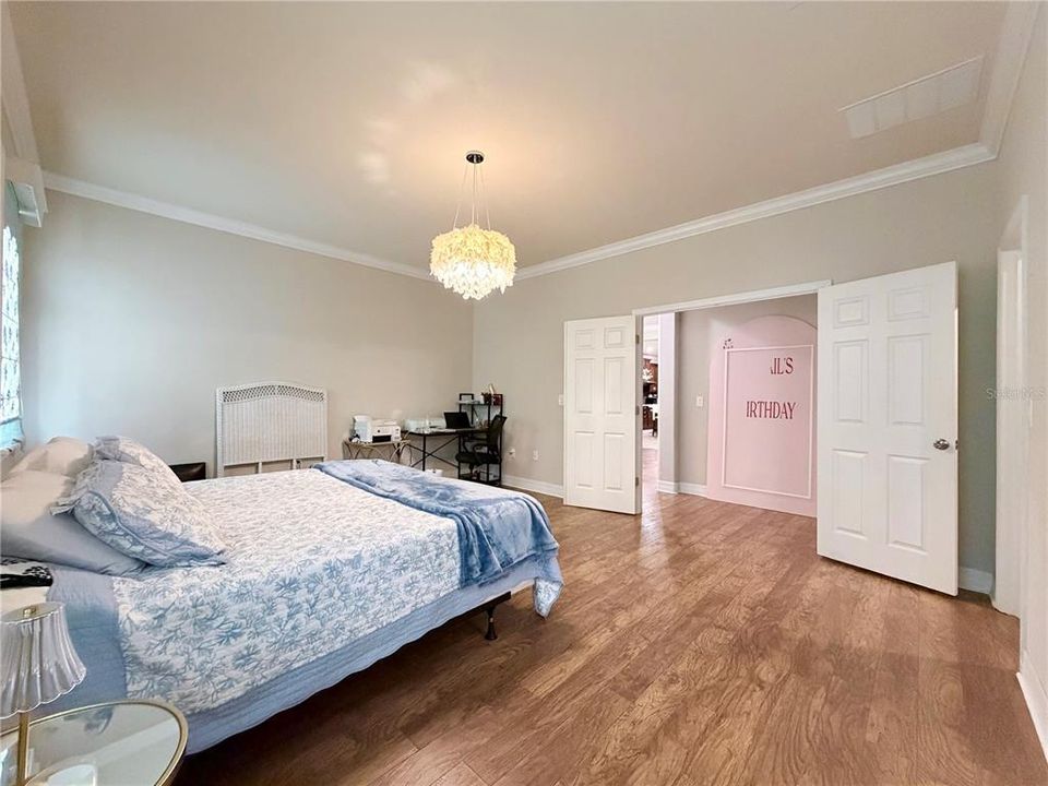 For Sale: $599,000 (4 beds, 3 baths, 2811 Square Feet)
