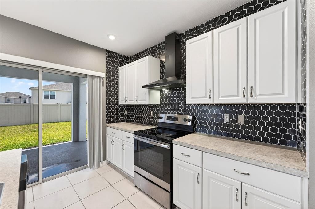 En Venta: $320,000 (3 camas, 2 baños, 1540 Pies cuadrados)