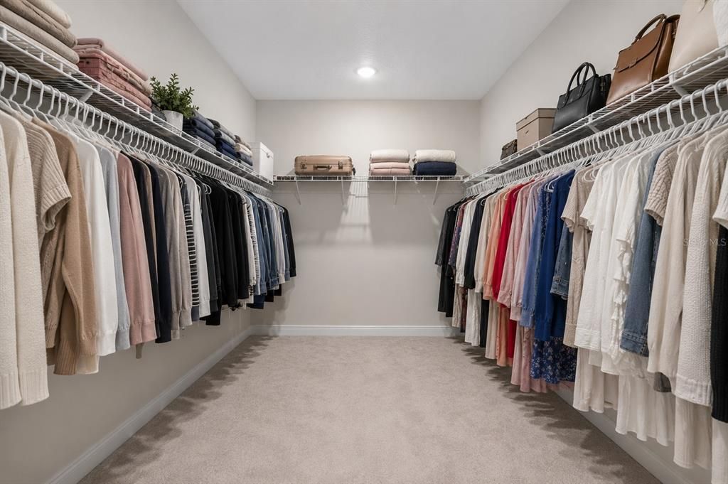 В аренду: $4,700 (6 спален, 4 ванн, 3357 Квадратных фут)