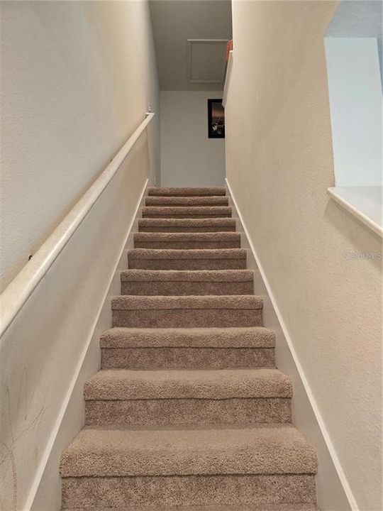 For Rent: $2,195 (3 beds, 2 baths, 1707 Square Feet)