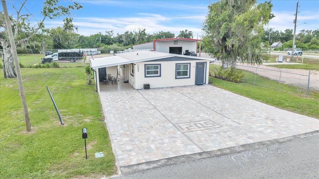 For Sale: $229,000 (3 beds, 1 baths, 975 Square Feet)