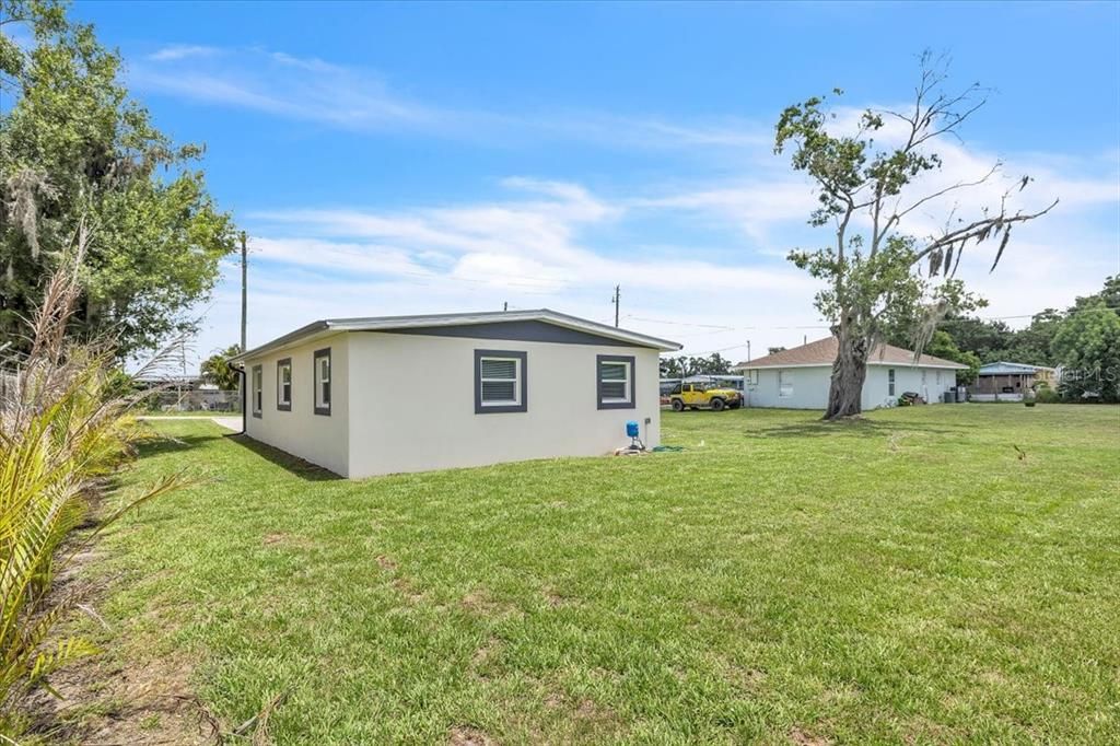 For Sale: $229,000 (3 beds, 1 baths, 975 Square Feet)