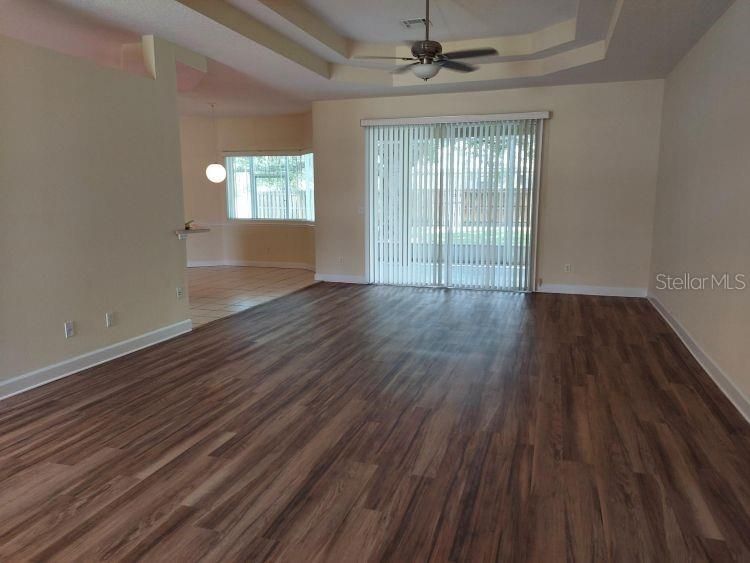 For Sale: $335,000 (3 beds, 2 baths, 1840 Square Feet)