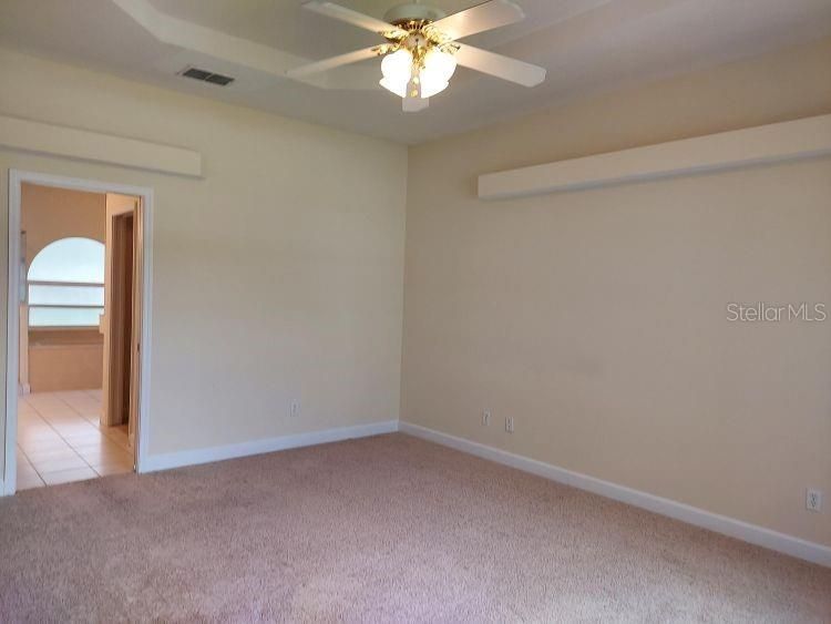 For Sale: $335,000 (3 beds, 2 baths, 1840 Square Feet)