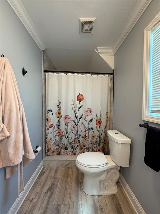 For Sale: $545,000 (4 beds, 2 baths, 2034 Square Feet)