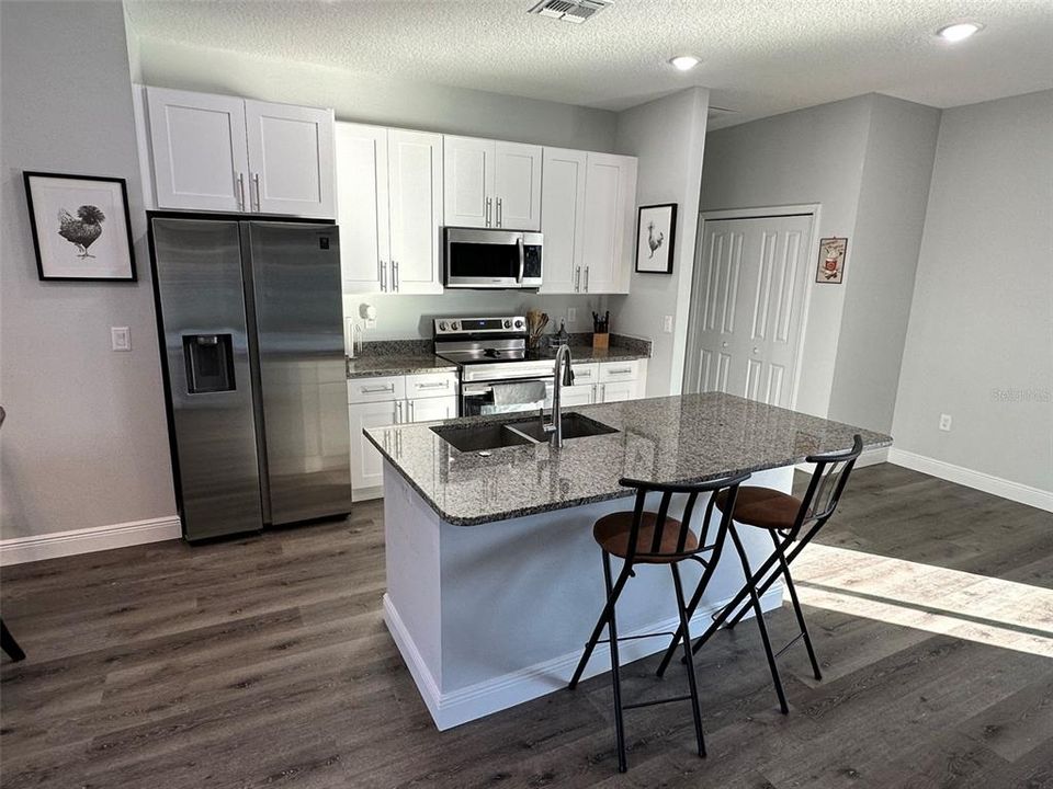 For Rent: $2,300 (4 beds, 2 baths, 1620 Square Feet)