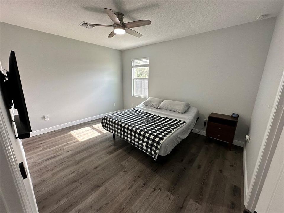 For Rent: $2,300 (4 beds, 2 baths, 1620 Square Feet)
