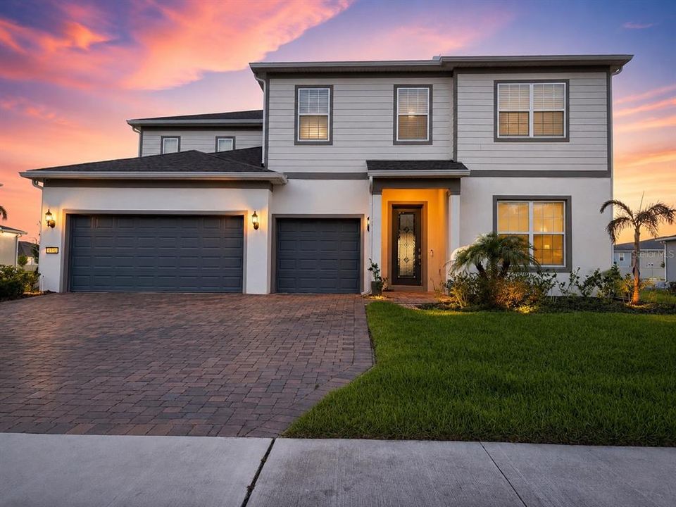 For Sale: $950,000 (5 beds, 4 baths, 3820 Square Feet)