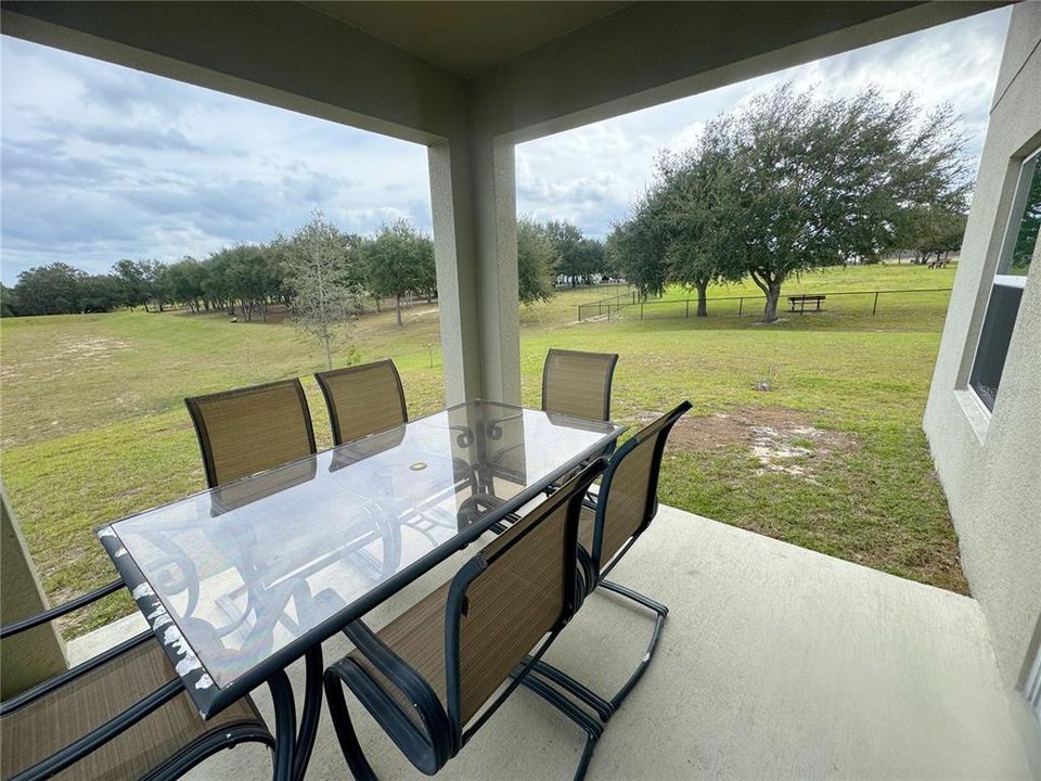 En Venta: $398,000 (5 camas, 3 baños, 2767 Pies cuadrados)