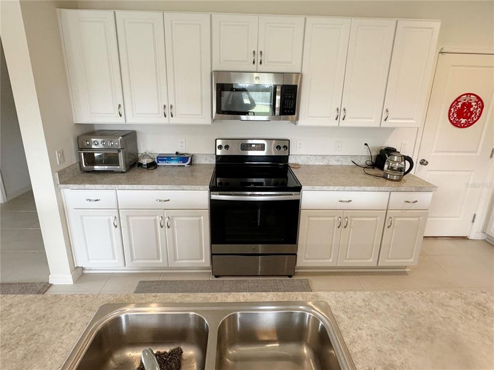 En Venta: $398,000 (5 camas, 3 baños, 2767 Pies cuadrados)