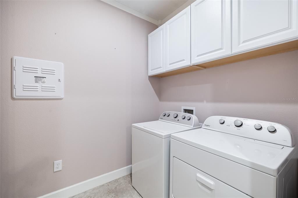 En Venta: $549,000 (4 camas, 4 baños, 2727 Pies cuadrados)