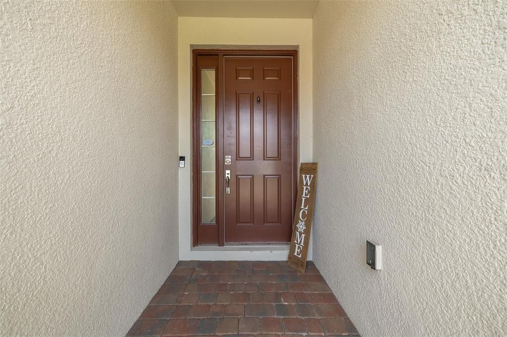 En Venta: $549,000 (4 camas, 4 baños, 2727 Pies cuadrados)