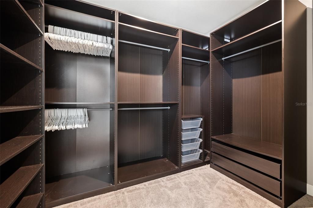 En Venta: $549,000 (4 camas, 4 baños, 2727 Pies cuadrados)