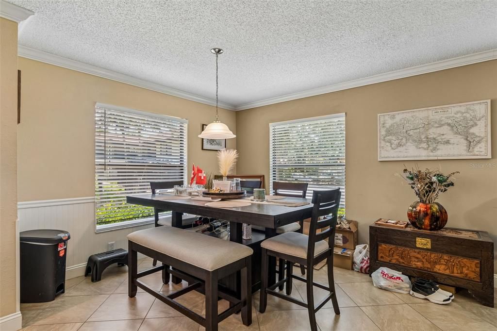 For Sale: $230,000 (2 beds, 2 baths, 1100 Square Feet)