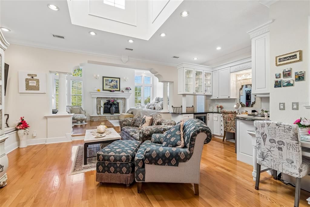 For Sale: $1,999,999 (4 beds, 4 baths, 4457 Square Feet)