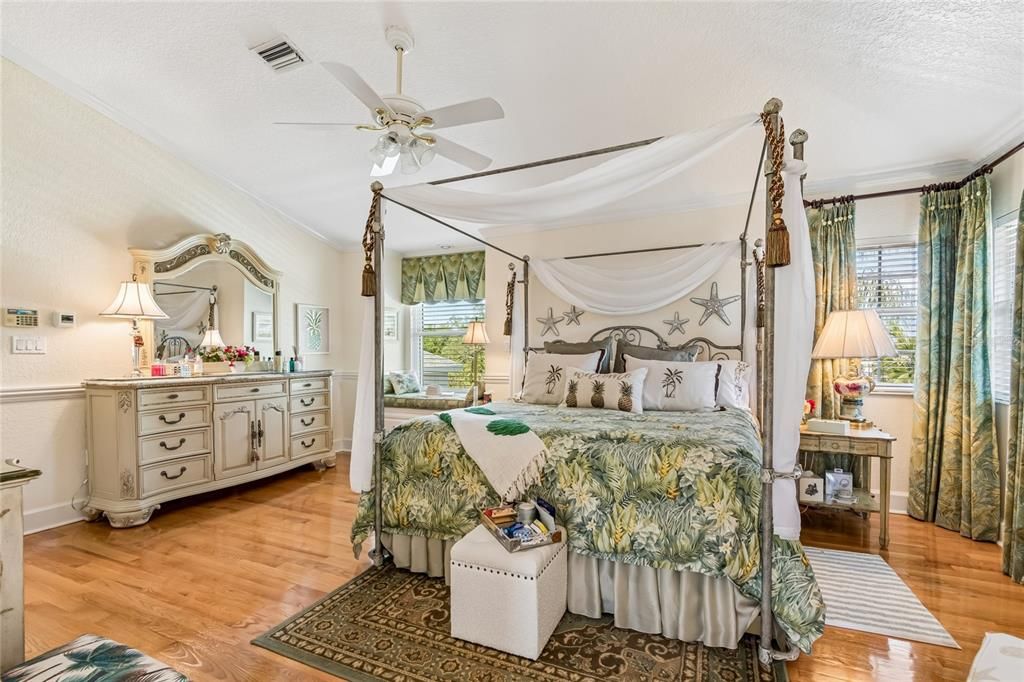 For Sale: $1,999,999 (4 beds, 4 baths, 4457 Square Feet)