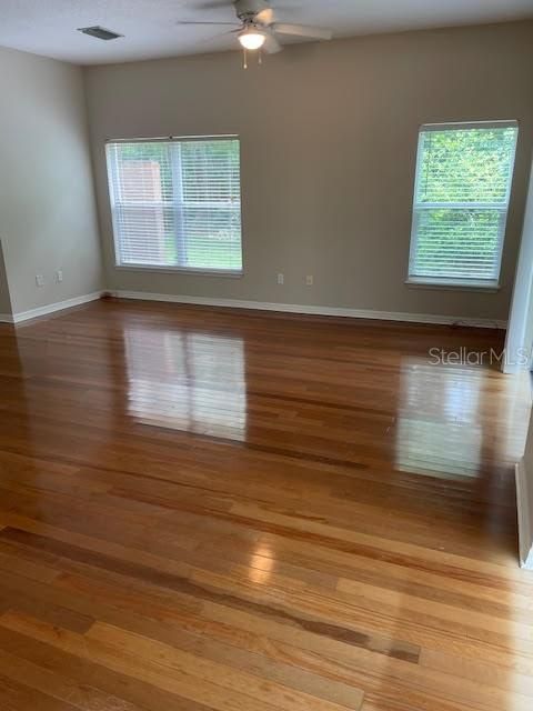 For Rent: $2,100 (3 beds, 3 baths, 1602 Square Feet)