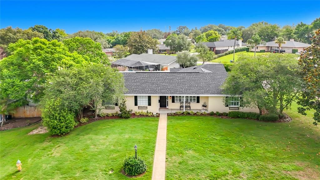 For Sale: $334,900 (3 beds, 2 baths, 2039 Square Feet)