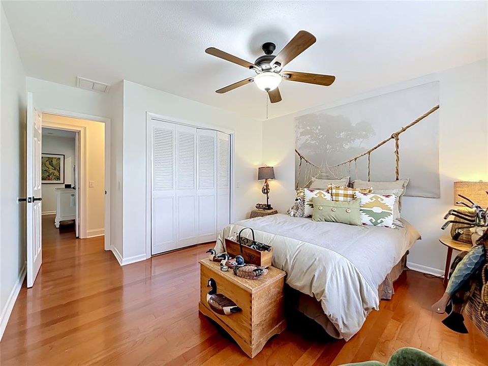 For Sale: $334,900 (3 beds, 2 baths, 2039 Square Feet)