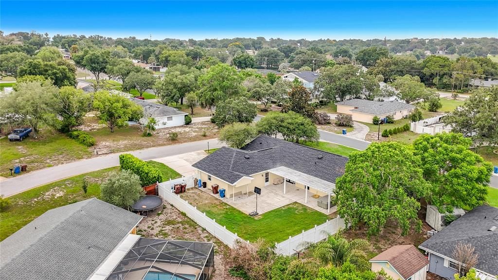 For Sale: $334,900 (3 beds, 2 baths, 2039 Square Feet)