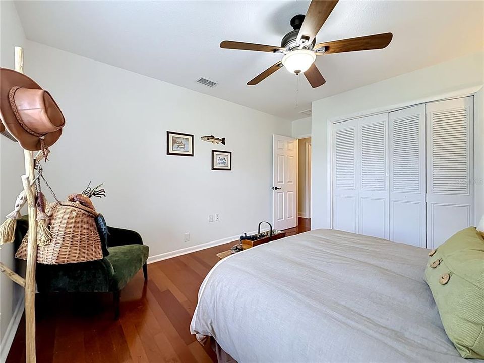 For Sale: $334,900 (3 beds, 2 baths, 2039 Square Feet)