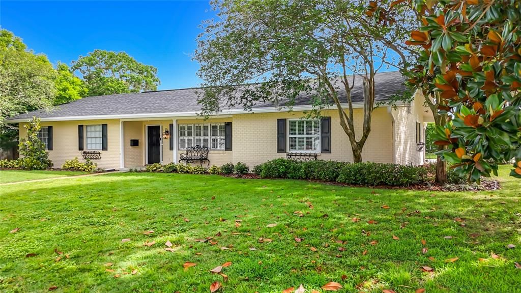 For Sale: $334,900 (3 beds, 2 baths, 2039 Square Feet)