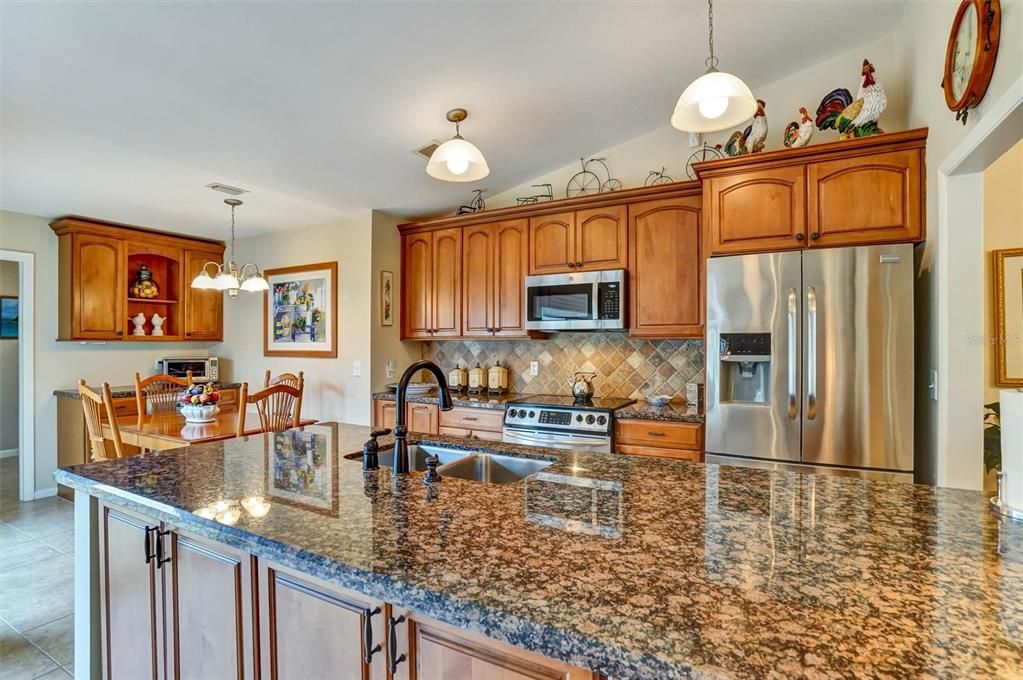 For Sale: $554,900 (3 beds, 2 baths, 1802 Square Feet)
