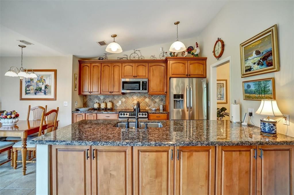 For Sale: $554,900 (3 beds, 2 baths, 1802 Square Feet)