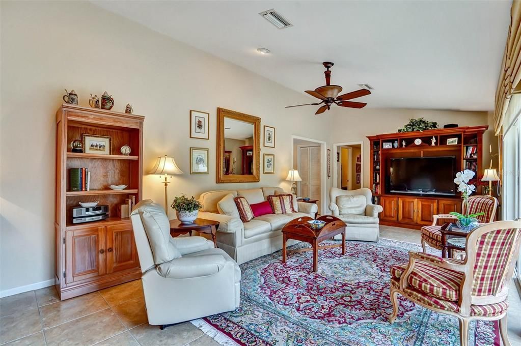 For Sale: $554,900 (3 beds, 2 baths, 1802 Square Feet)