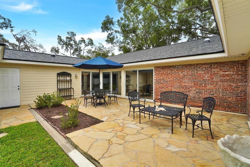 For Sale: $554,900 (3 beds, 2 baths, 1802 Square Feet)