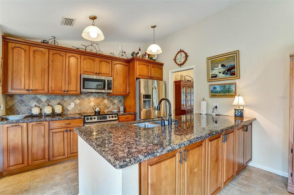 For Sale: $554,900 (3 beds, 2 baths, 1802 Square Feet)