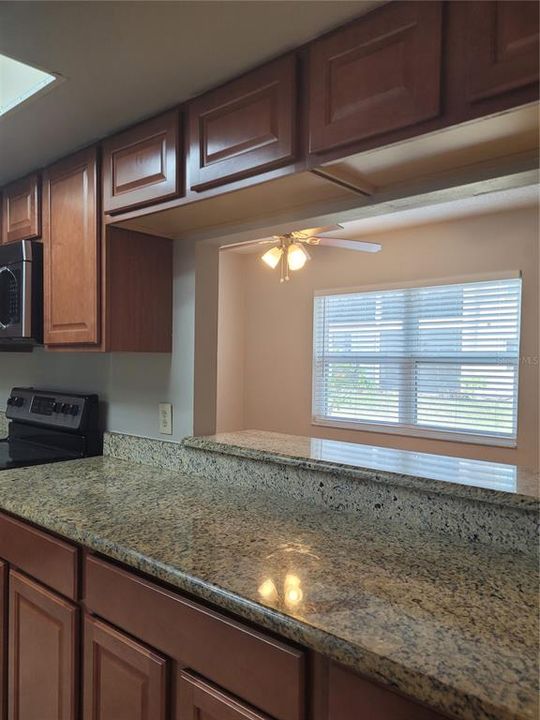 En Venta: $171,990 (2 camas, 2 baños, 905 Pies cuadrados)