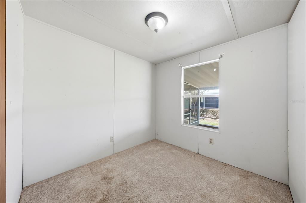 For Sale: $210,000 (2 beds, 1 baths, 644 Square Feet)