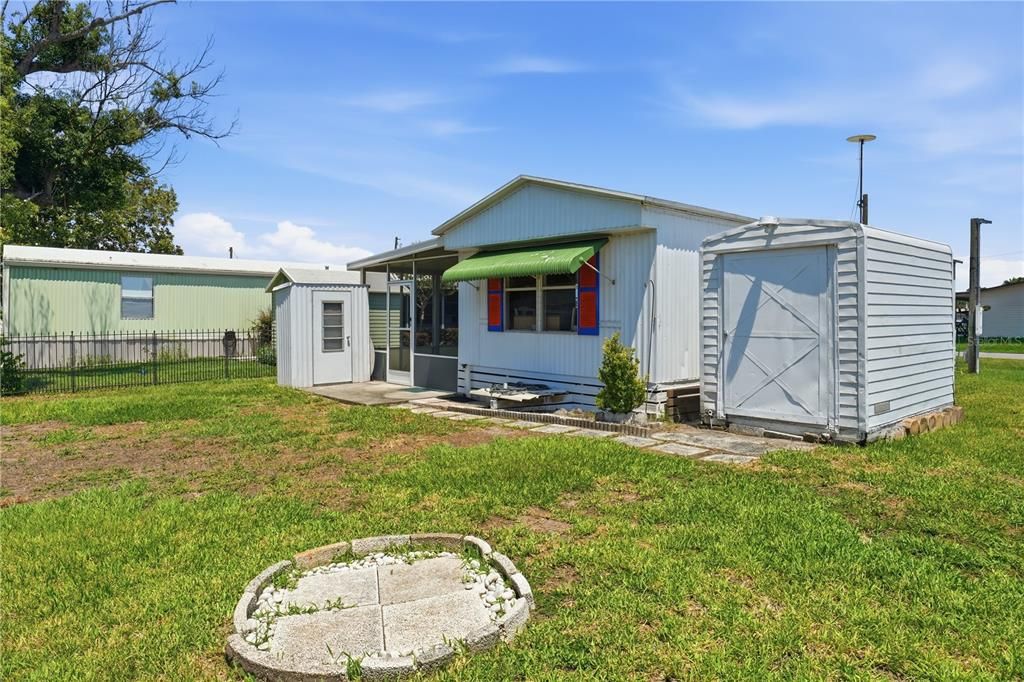 For Sale: $210,000 (2 beds, 1 baths, 644 Square Feet)