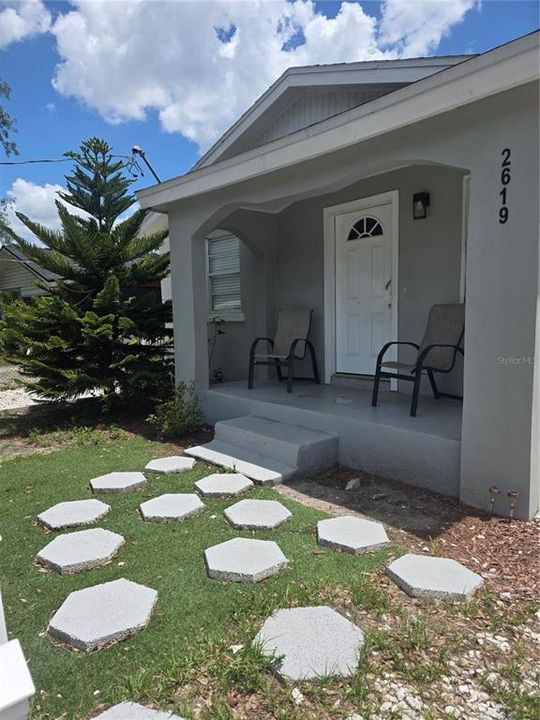 En Venta: $378,900 (4 camas, 2 baños, 1050 Pies cuadrados)