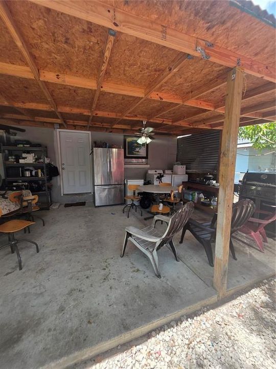 En Venta: $378,900 (4 camas, 2 baños, 1050 Pies cuadrados)