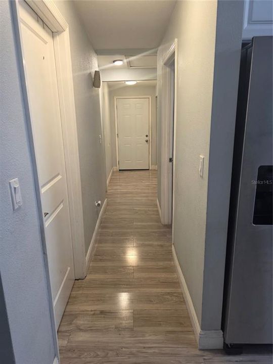 En Venta: $378,900 (4 camas, 2 baños, 1050 Pies cuadrados)