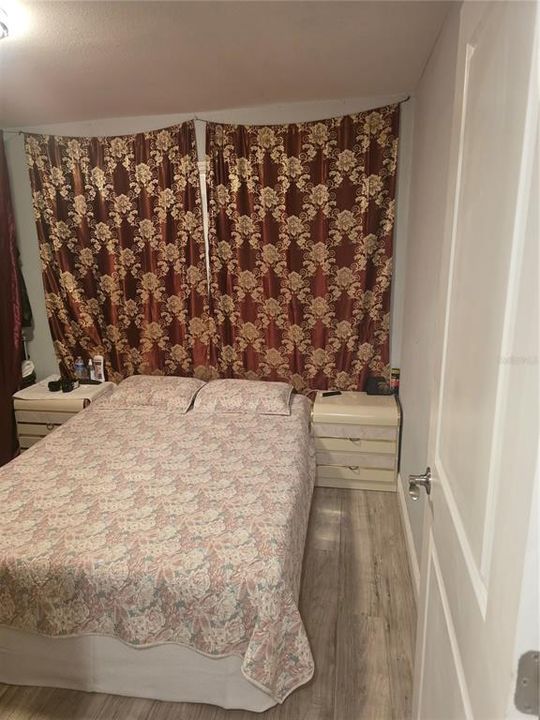 En Venta: $378,900 (4 camas, 2 baños, 1050 Pies cuadrados)