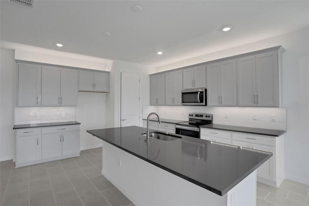 Active With Contract: $475,000 (4 beds, 2 baths, 2235 Square Feet)