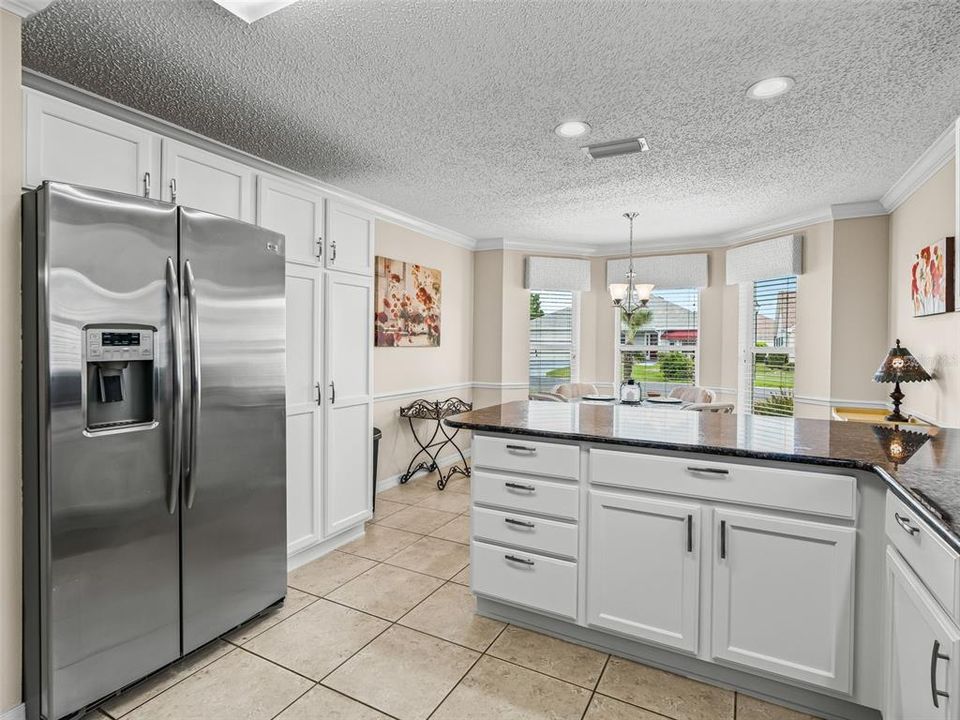 En Venta: $549,000 (3 camas, 2 baños, 2022 Pies cuadrados)